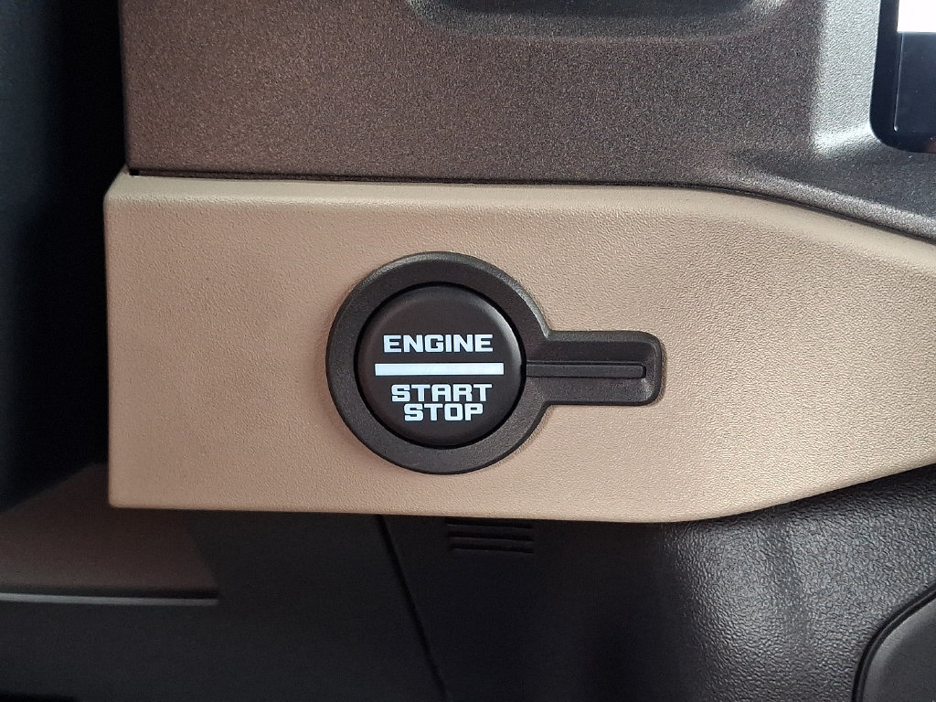 New 2026 Ford Bronco Big Bend w/ Black Diamond Package AWD/4WD image 17