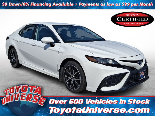 Certified 2022 Toyota Camry SE FWD image 1