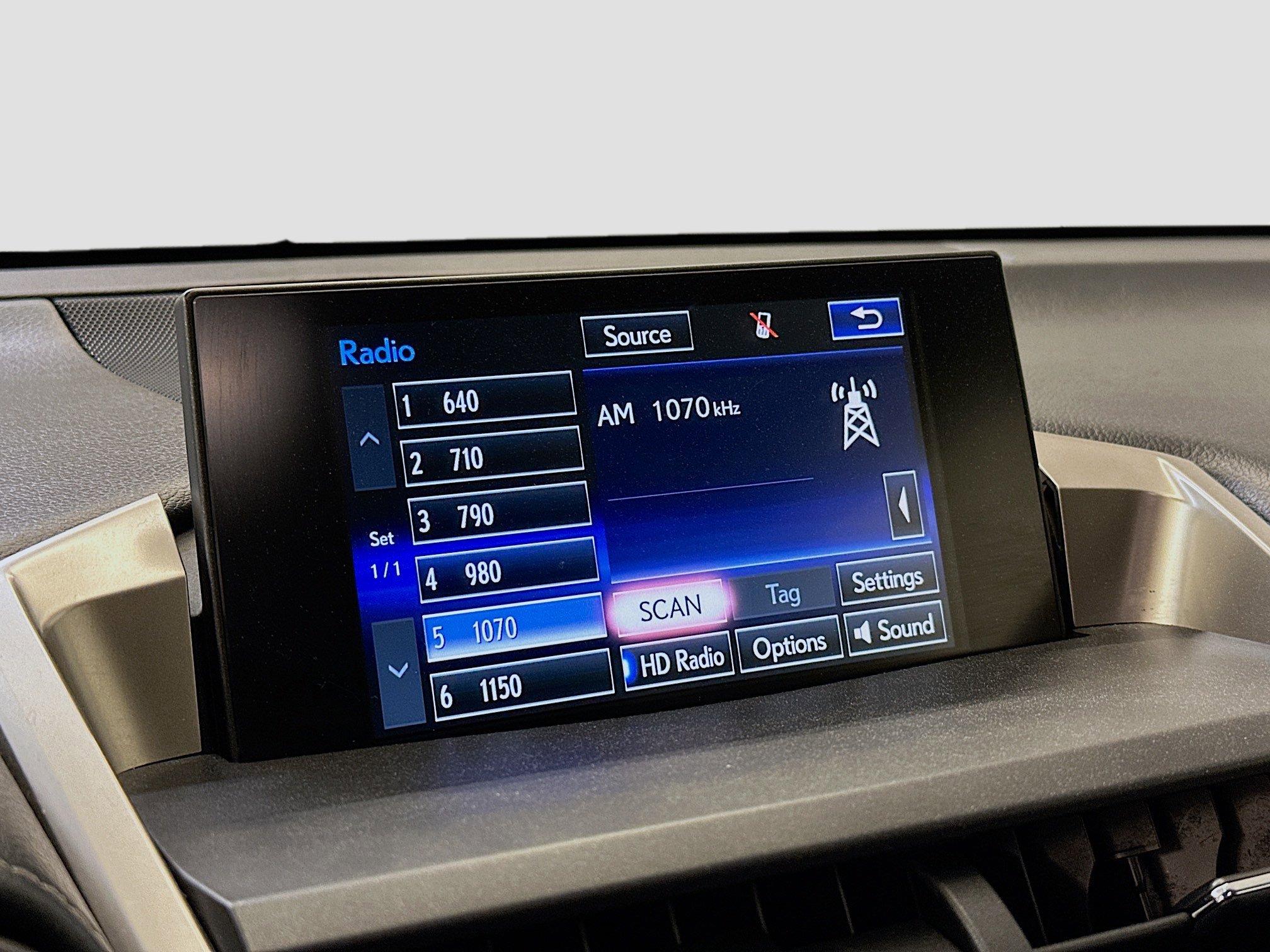Used 2017 Lexus NX 200t AWD w/ Premium Package image 21