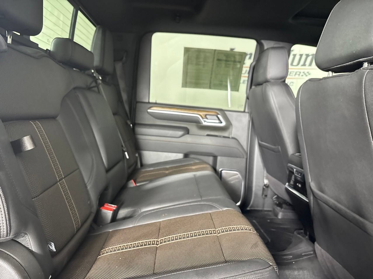 Used 2025 Chevrolet Silverado 3500 High Country w/ Technology Package AWD/4WD image 27