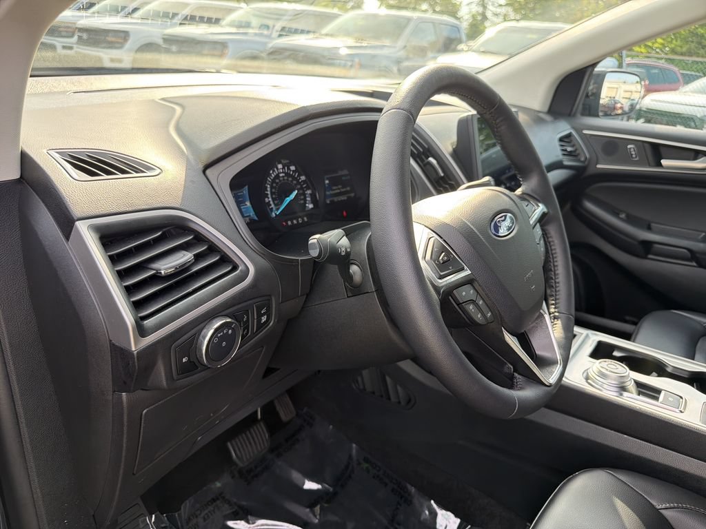 Used 2024 Ford Edge SEL w/ Convenience Package AWD/4WD image 20