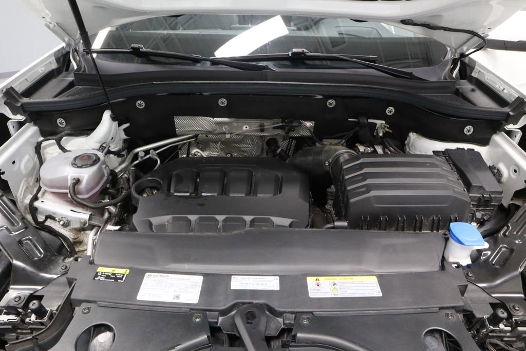 Used 2024 Volkswagen Atlas SEL AWD/4WD image 15