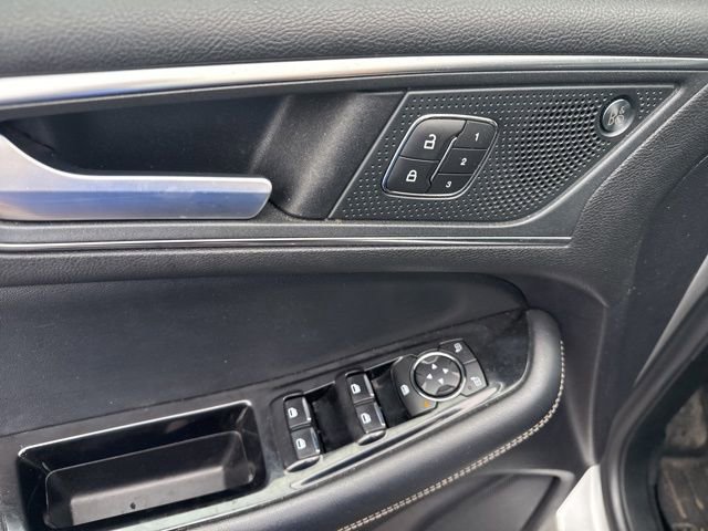 Used 2019 Ford Edge ST w/ Equipment Group 401A image 18