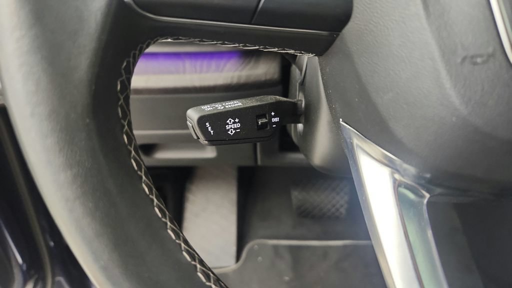 Used 2021 Audi Q8 Prestige w/ Prestige Package AWD/4WD image 32