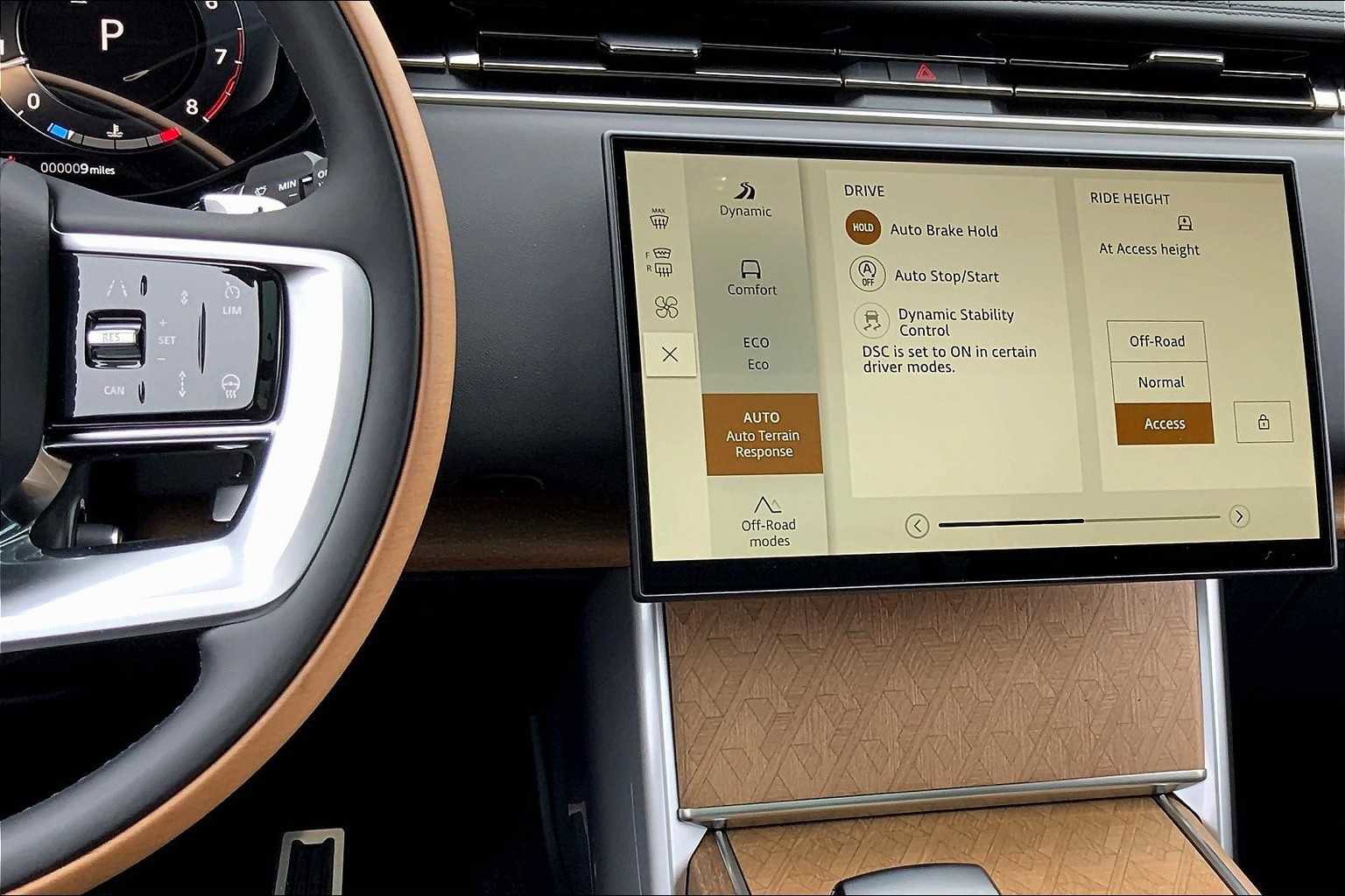 New 2025 Land Rover Range Rover SV image 6