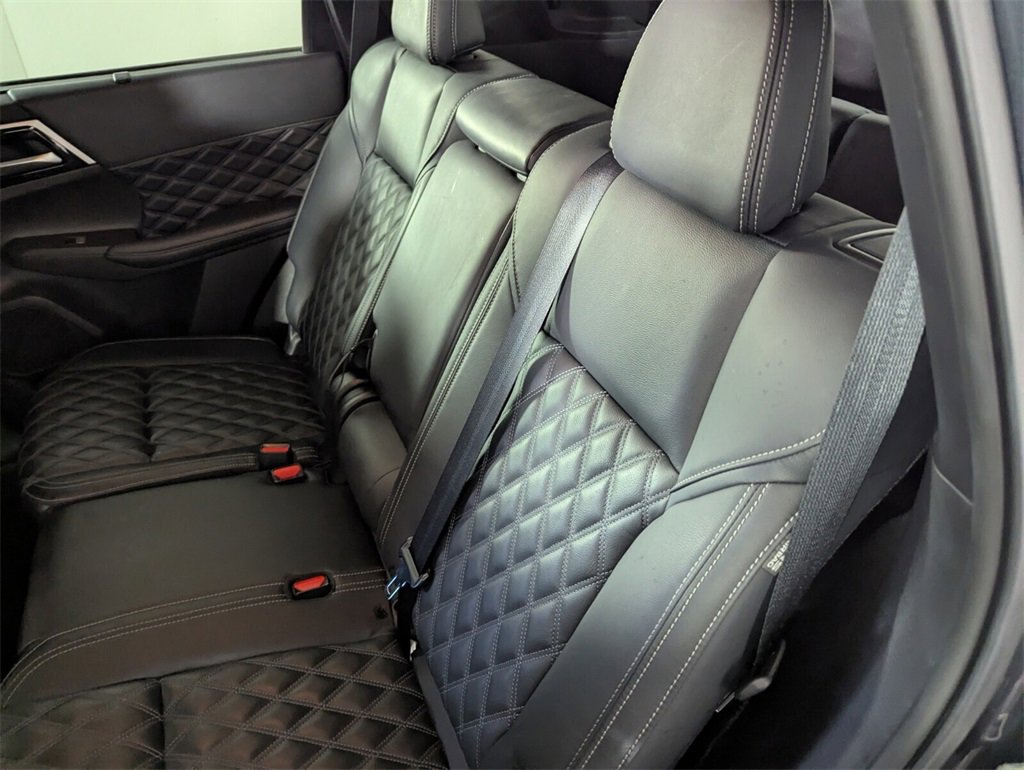 Used 2024 Mitsubishi Outlander SEL image 16