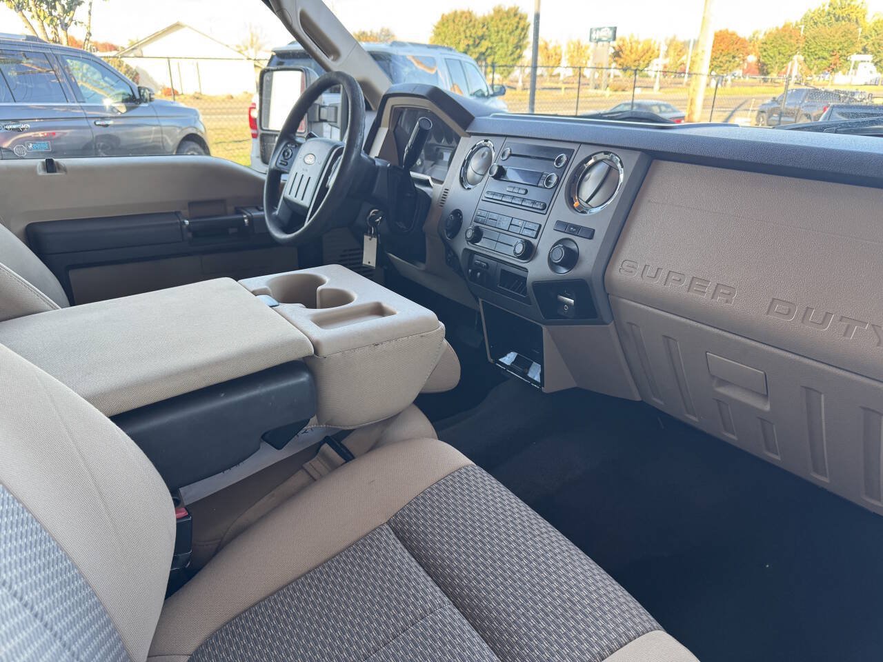 Used 2016 Ford F250 XLT AWD/4WD image 5