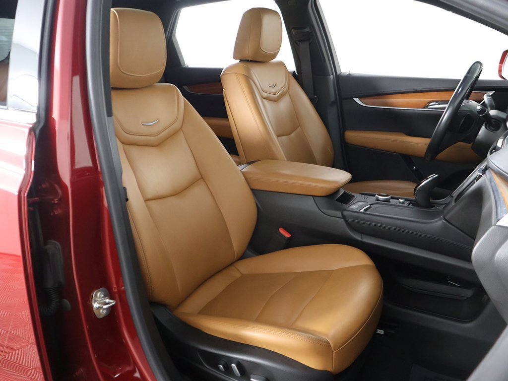 Used 2020 Cadillac XT5 Premium Luxury image 30