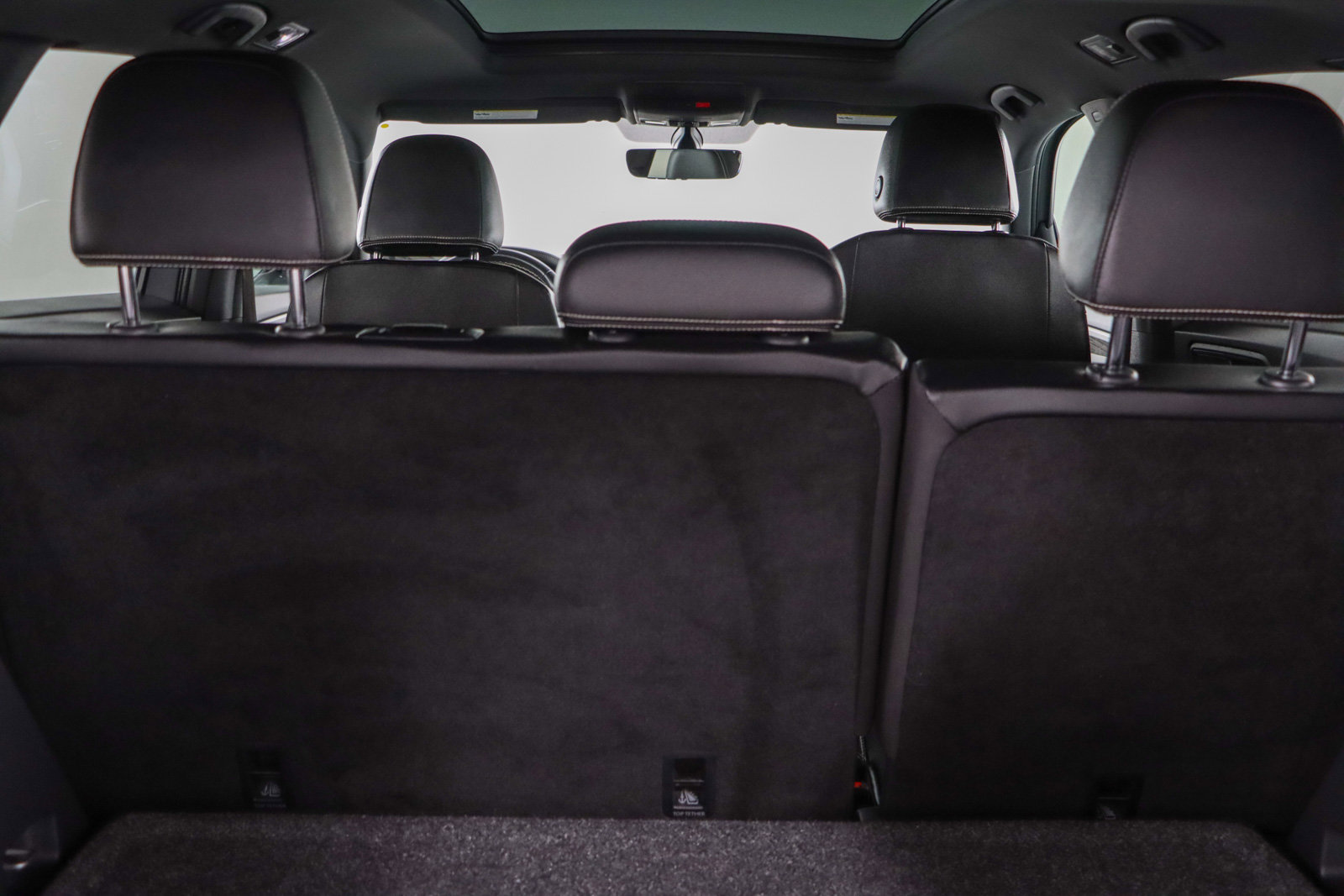 Used 2022 Volkswagen Atlas Cross Sport SE image 29