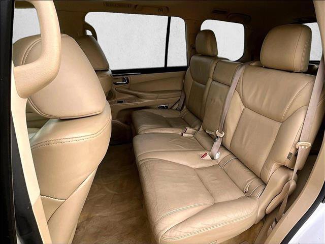 Used 2011 Lexus LX 570 4WD w/ Luxury Pkg w/Pre-crash image 25