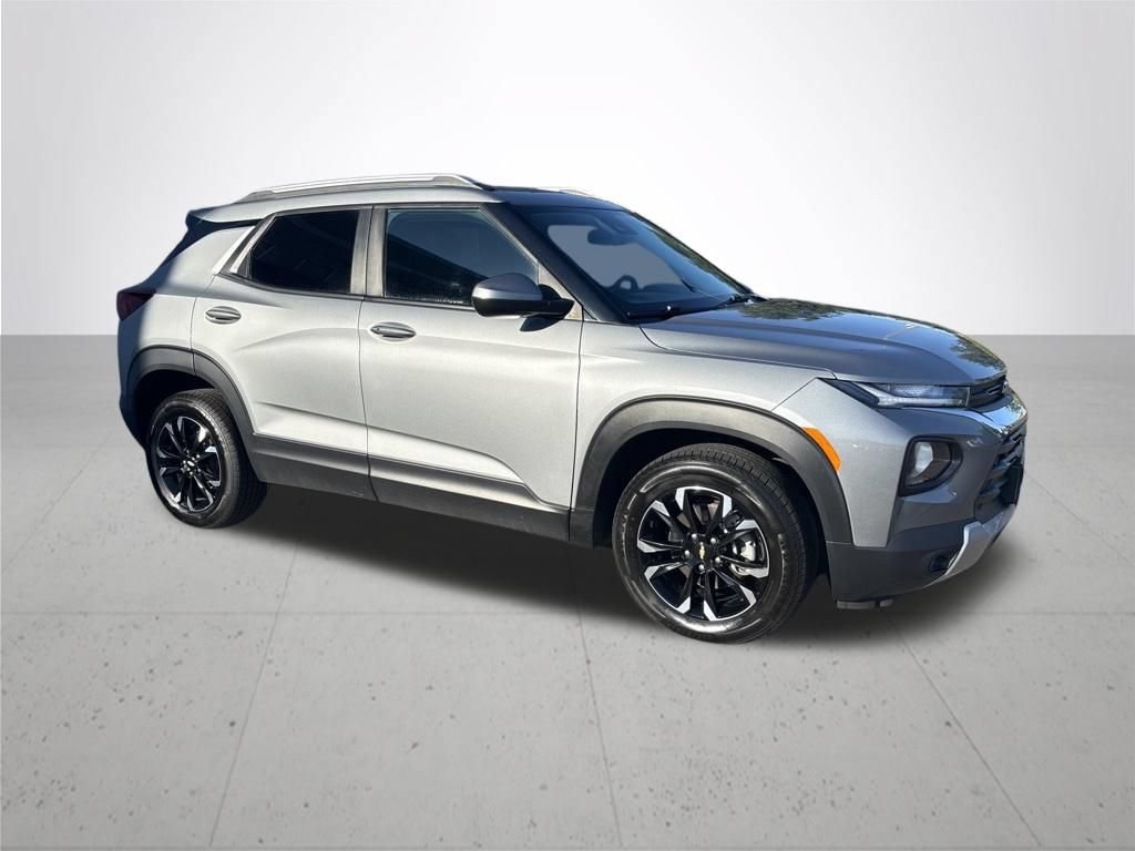 Used 2023 Chevrolet TrailBlazer LT w/ Convenience Package AWD/4WD image 4