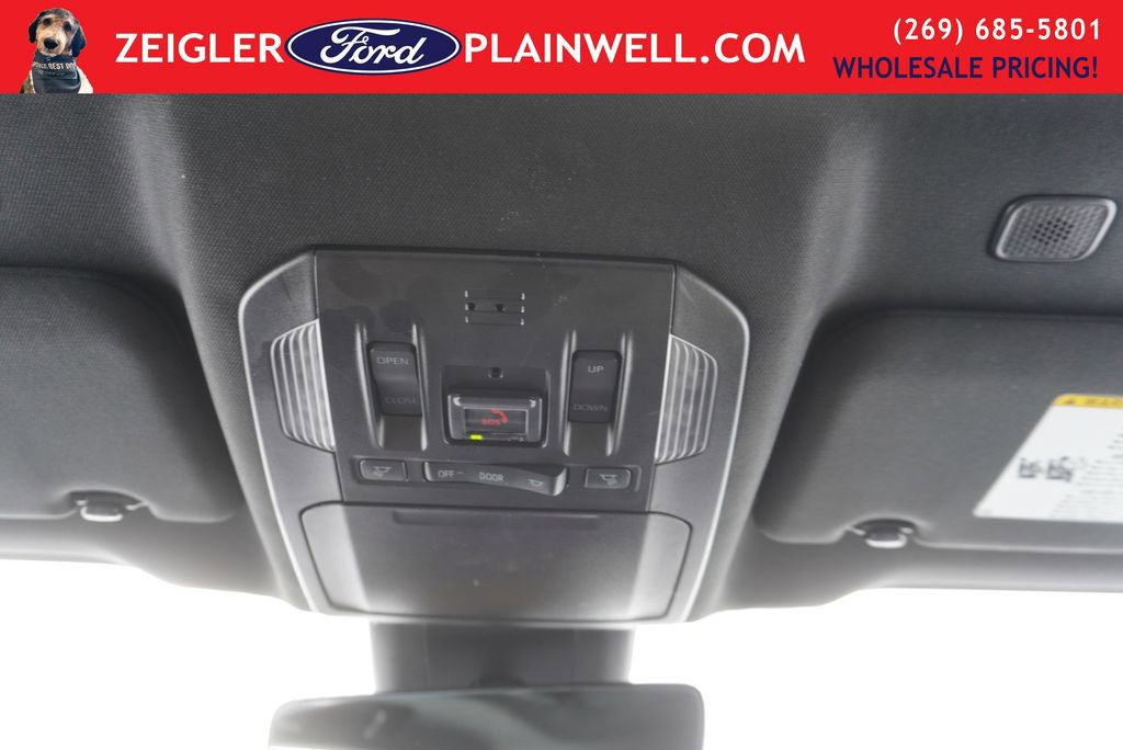 Used 2023 Toyota Highlander L image 31