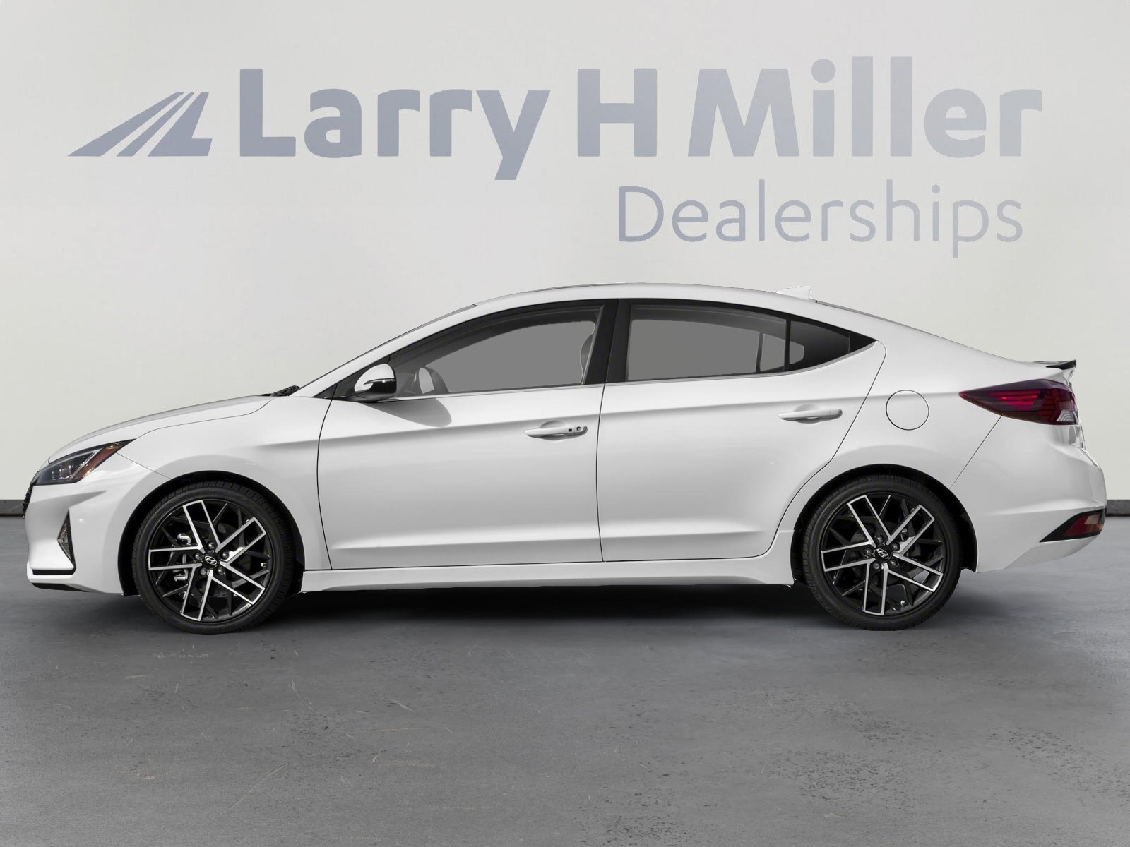 Used 2019 Hyundai Elantra Sport w/ Cargo Package image 4