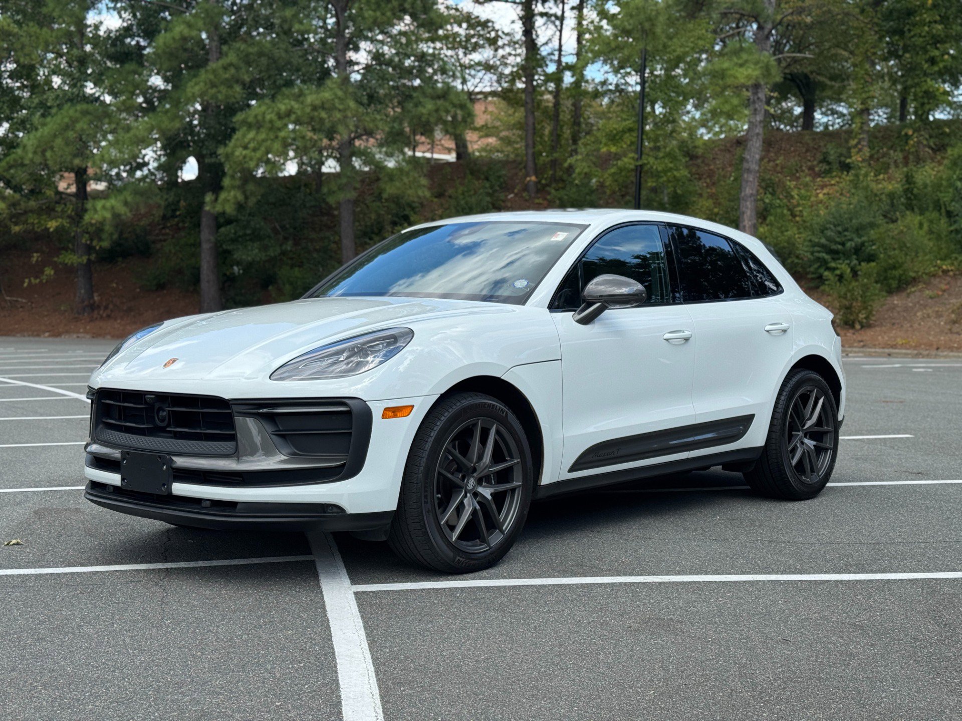Used 2023 Porsche Macan image 4