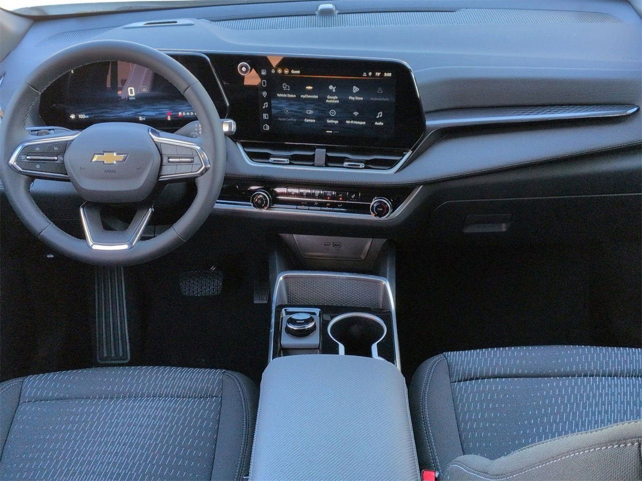 New 2026 Chevrolet Equinox LT w/ Safety and Technology Package FWD image 21