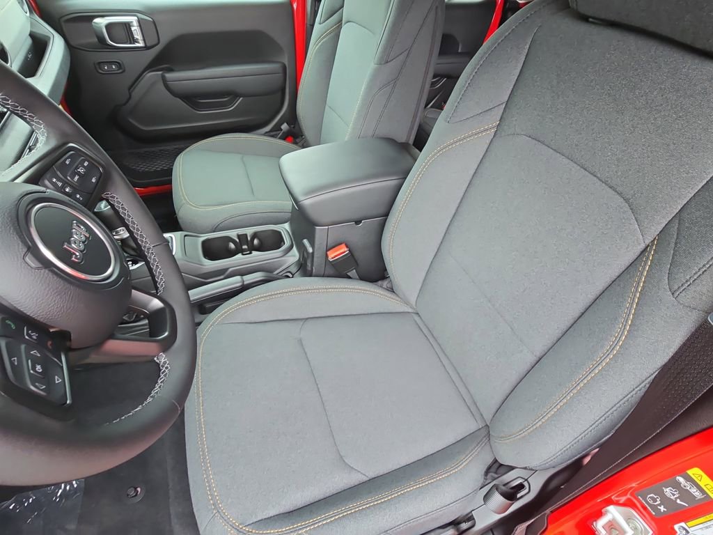 New 2025 Jeep Gladiator Sport image 15