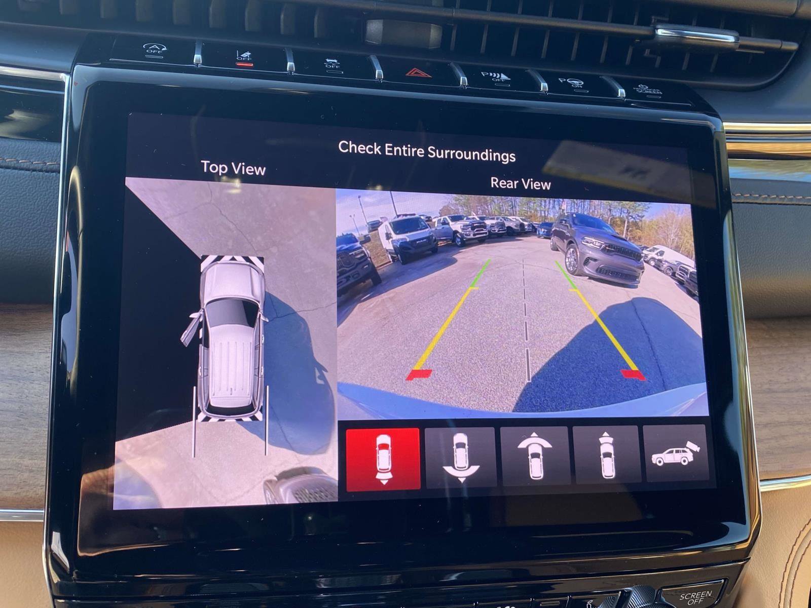 New 2025 Jeep Grand Cherokee Summit image 5