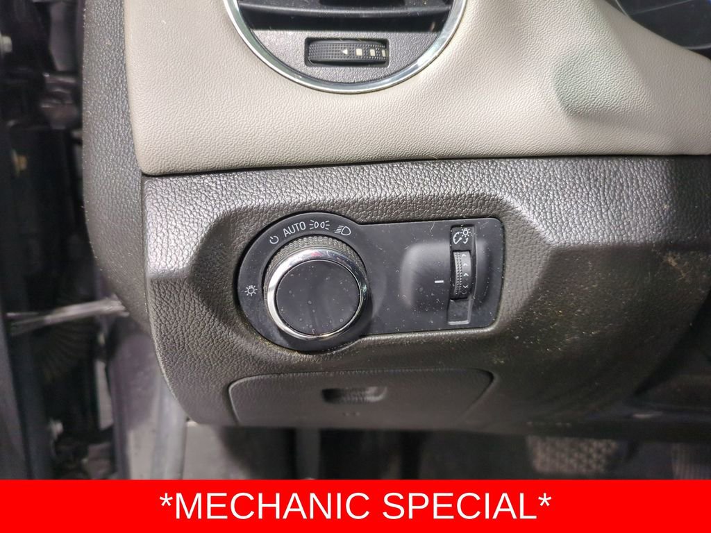 Used 2014 Chevrolet Cruze LS image 29