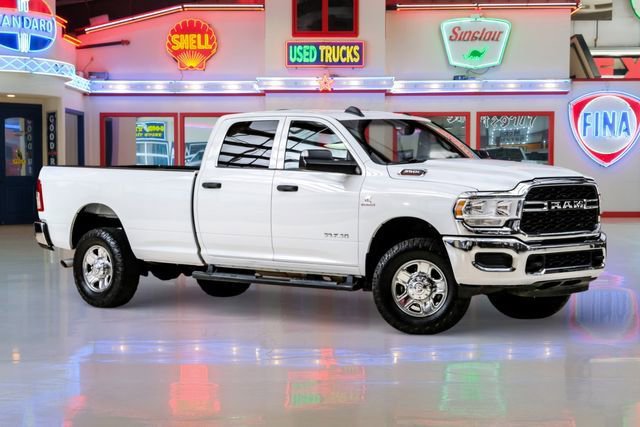 Used 2022 RAM 3500 Tradesman w/ Chrome Appearance Group AWD/4WD image 1