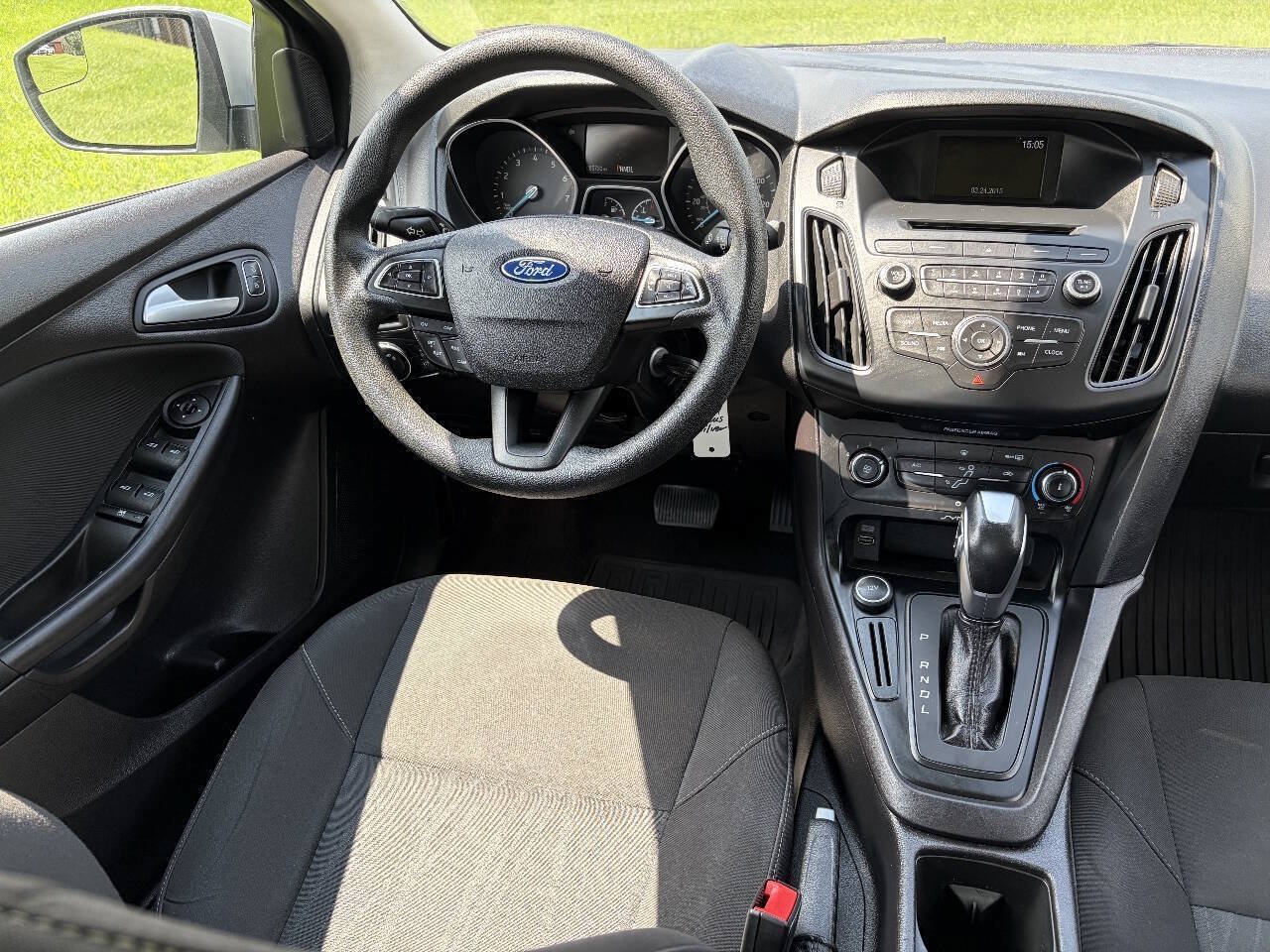 Used 2015 Ford Focus SE w/ Interior Protection Package FWD image 12