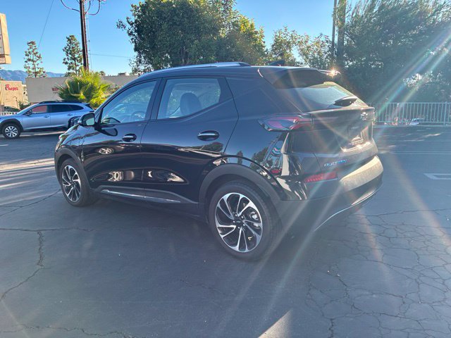 Used 2023 Chevrolet Bolt EUV Premier FWD image 3