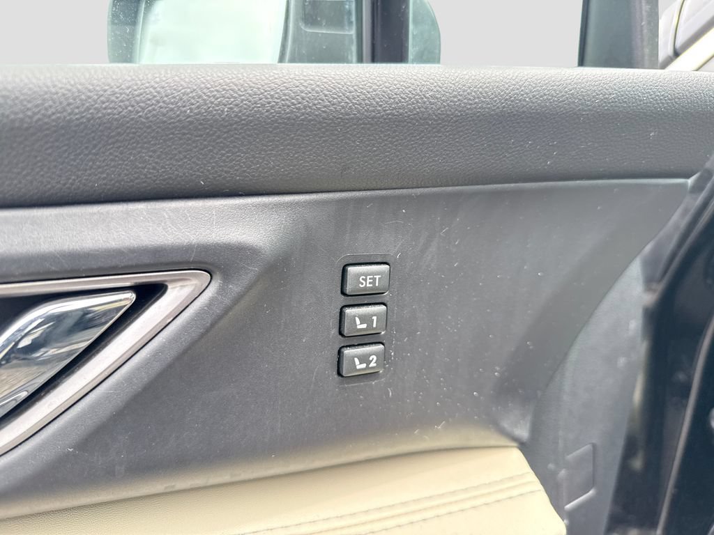 Used 2023 Subaru Ascent Limited AWD/4WD image 14