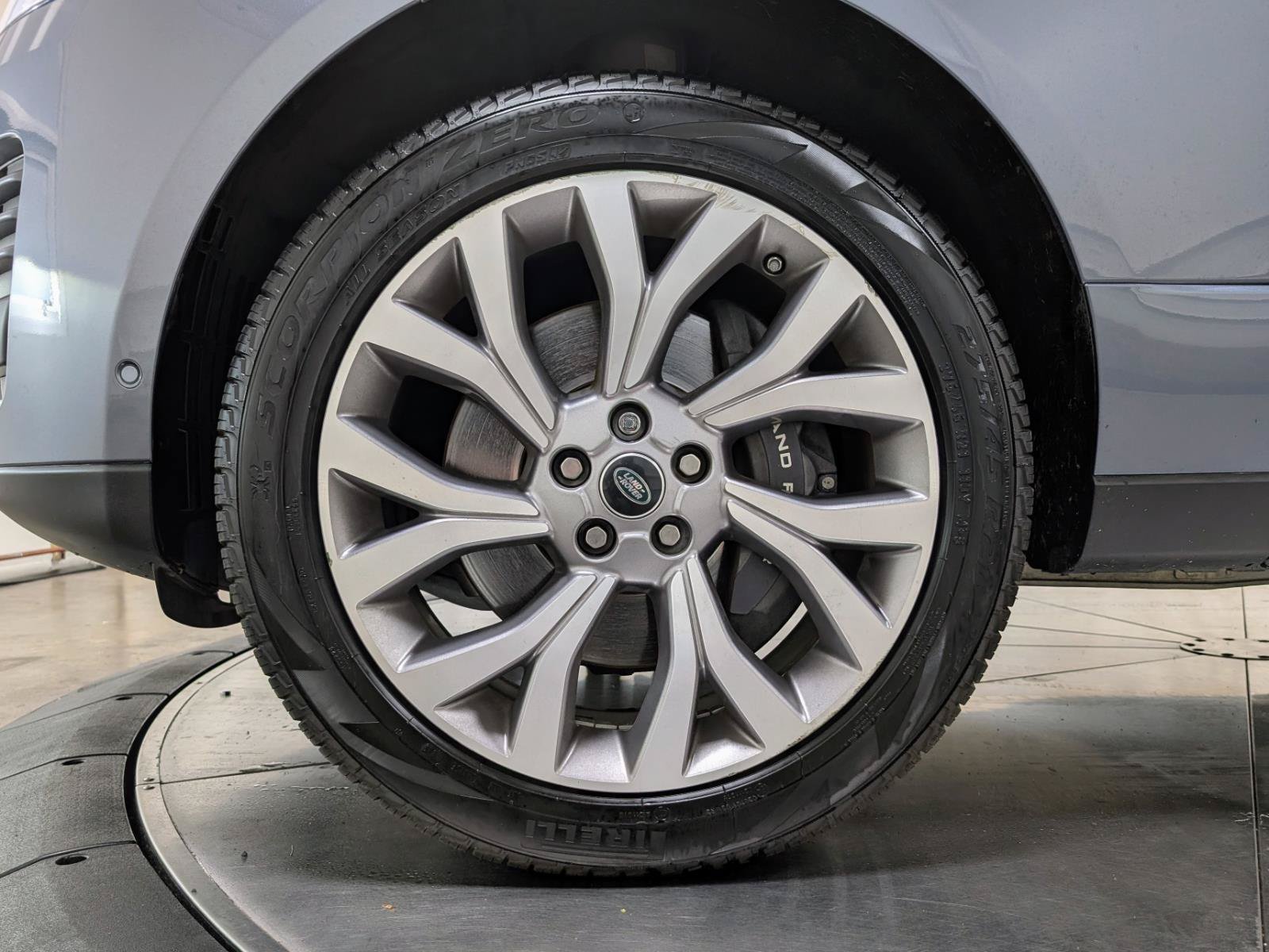 Used 2020 Land Rover Range Rover HSE AWD/4WD image 10