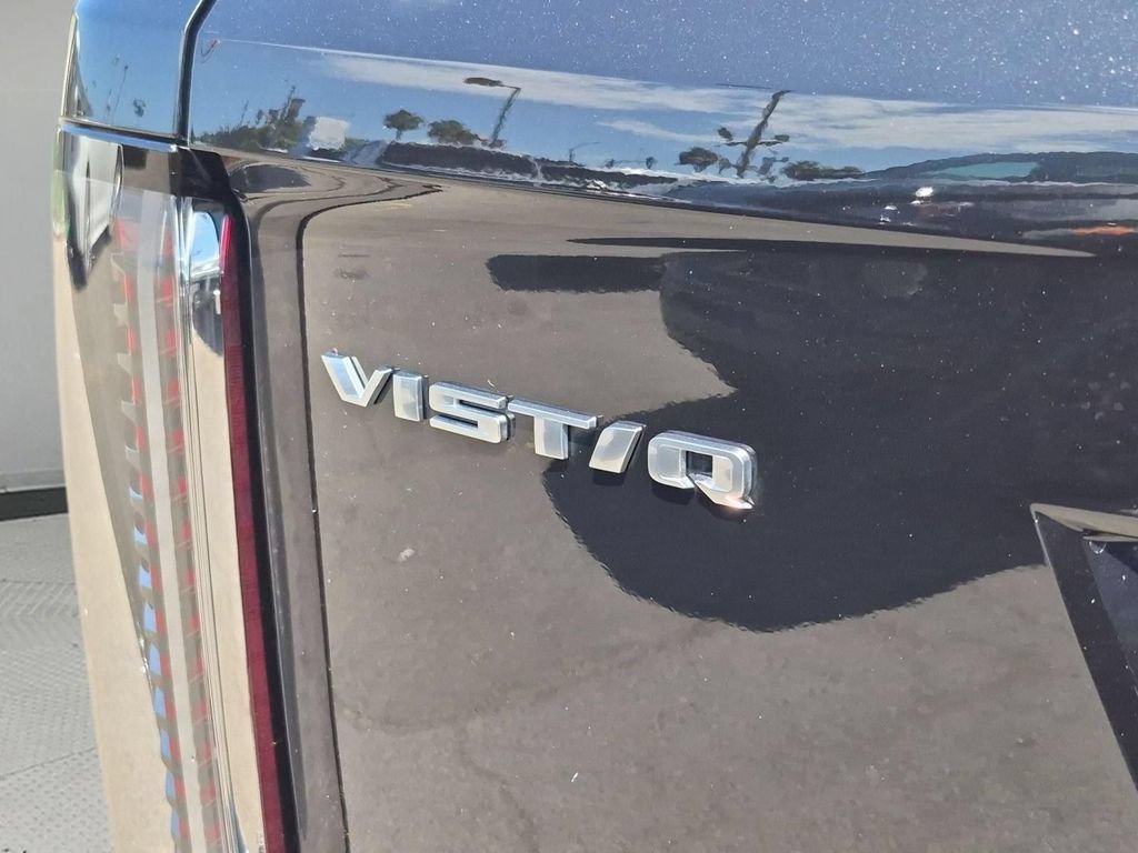 Certified 2026 Cadillac Vistiq Luxury w/ LPO, Floor Liner Package AWD/4WD image 32