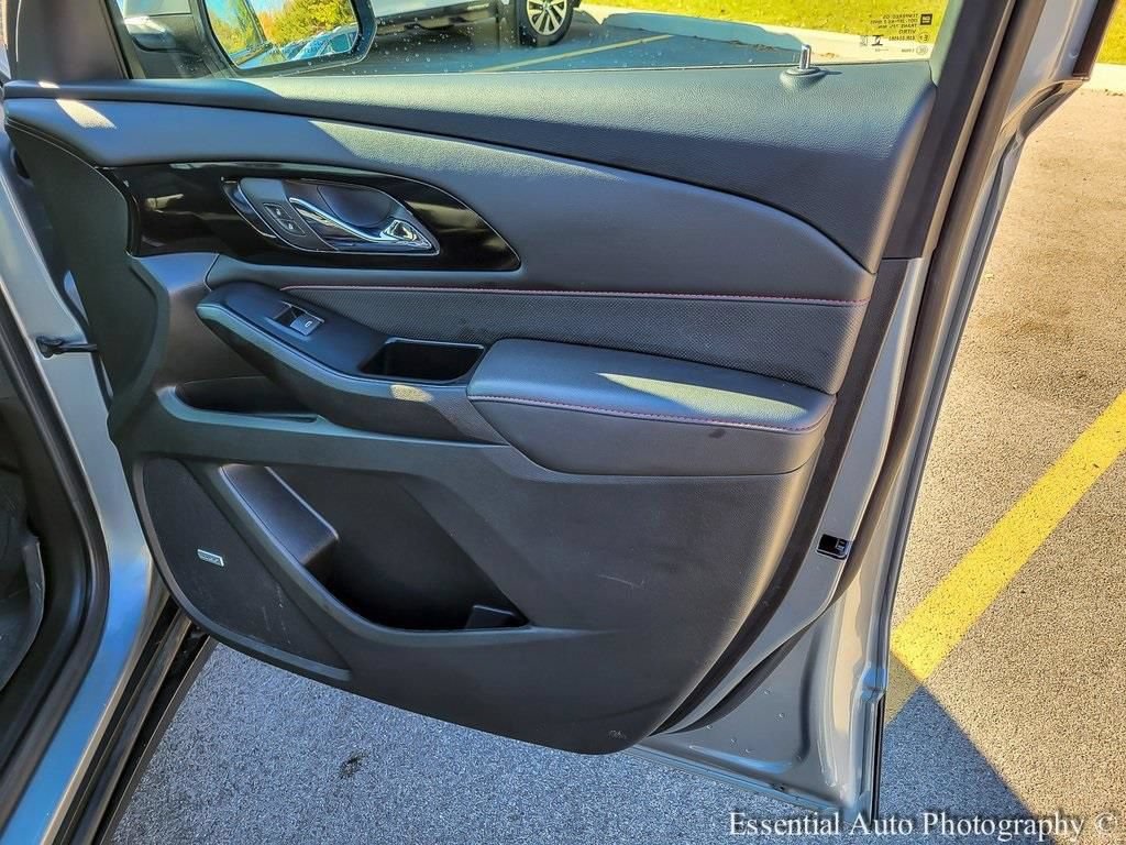 Used 2023 Chevrolet Traverse RS w/ LPO, Floor Liner Package AWD/4WD image 34