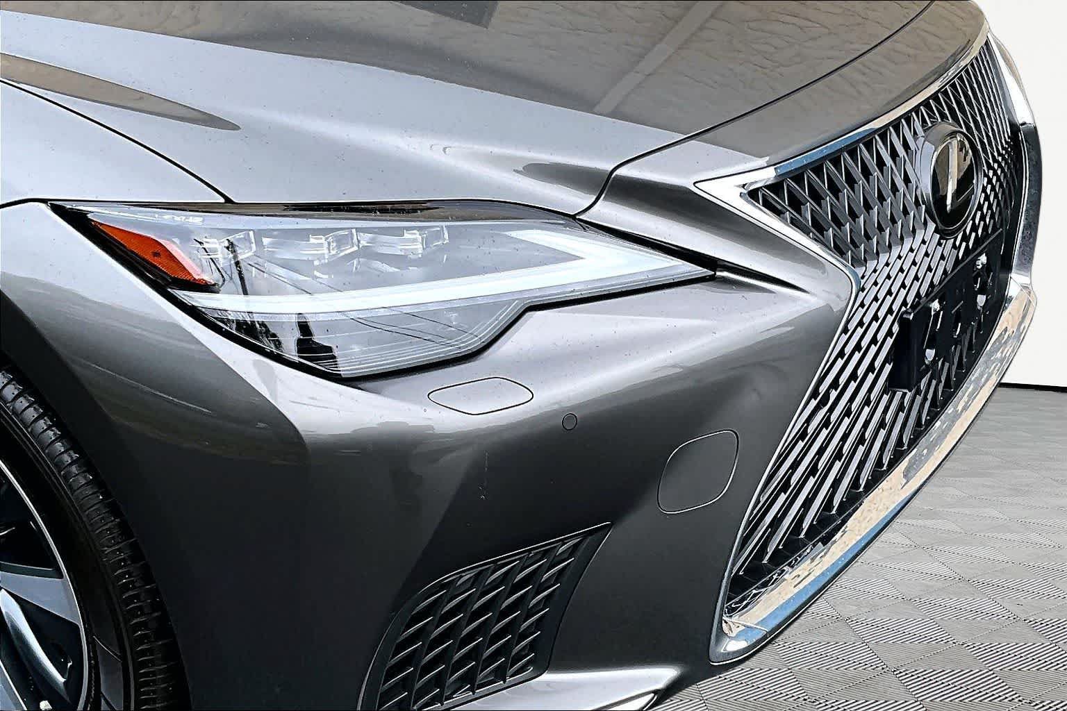 Used 2022 Lexus LS 500 AWD w/ Accessory Package (Z2) image 30