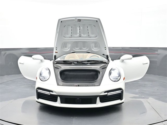 Used 2022 Porsche 911 Turbo image 23