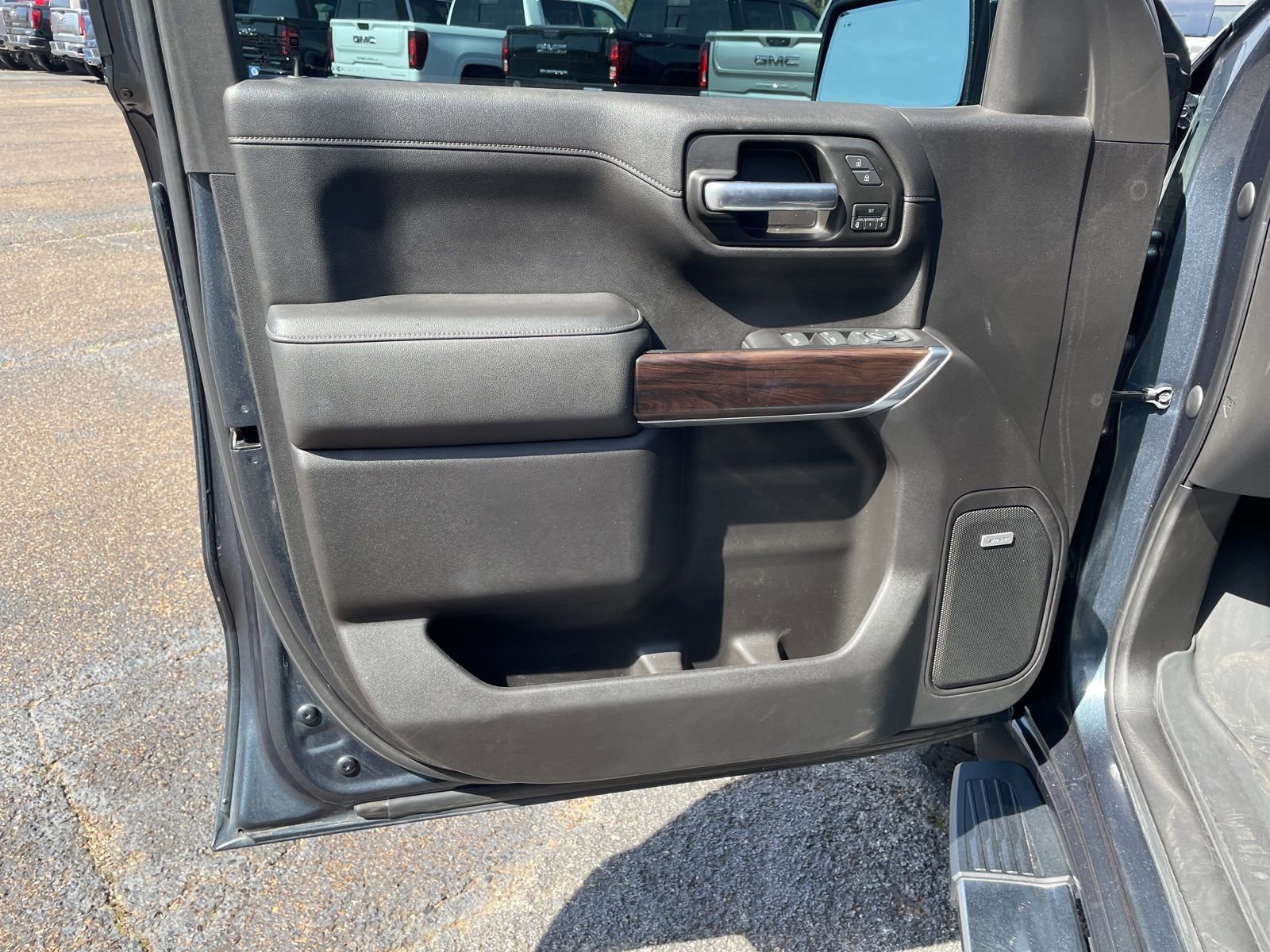 Used 2020 GMC Sierra 1500 SLT w/ SLT Premium Plus Package image 13