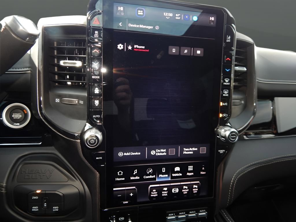 Used 2025 RAM 3500 Limited image 33