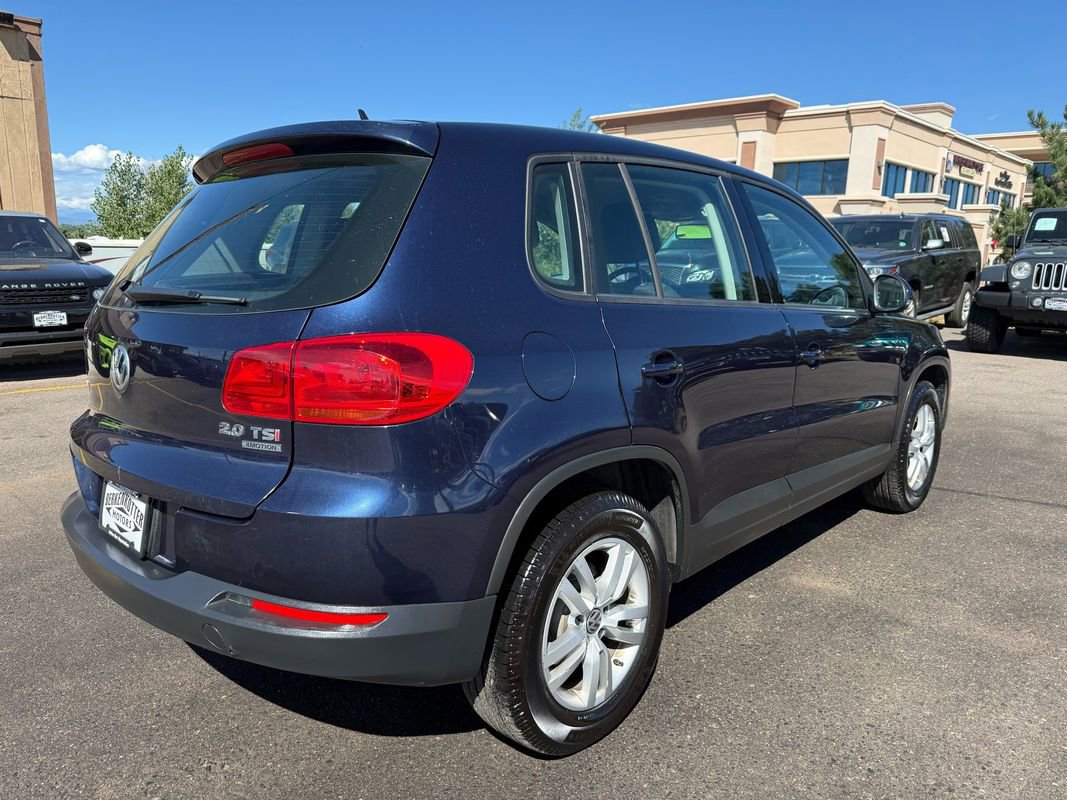 Used 2013 Volkswagen Tiguan S image 3