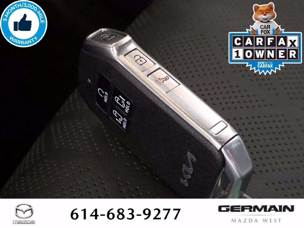 Used 2022 Kia Carnival LX FWD image 36