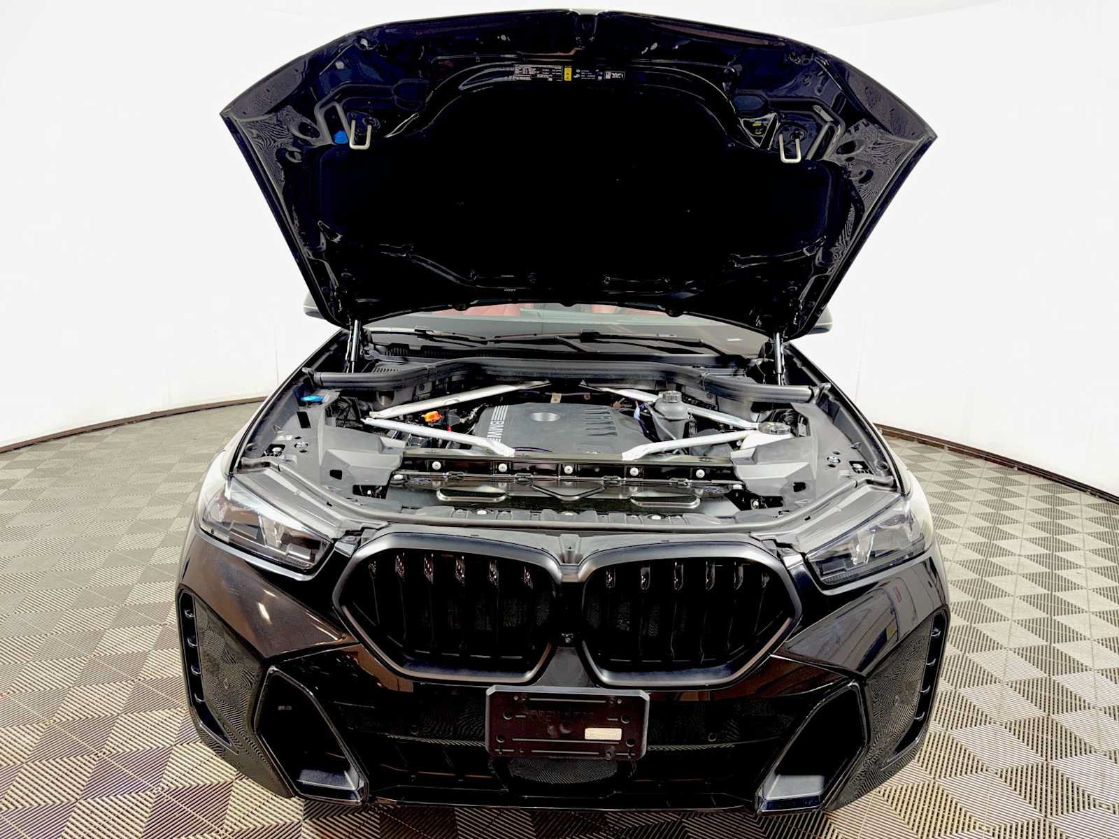 Used 2025 BMW X6 xDrive40i w/ Executive Package AWD/4WD image 31