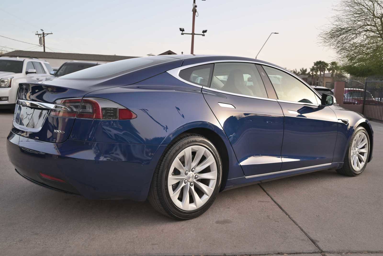 Used 2019 Tesla Model S 100D image 9