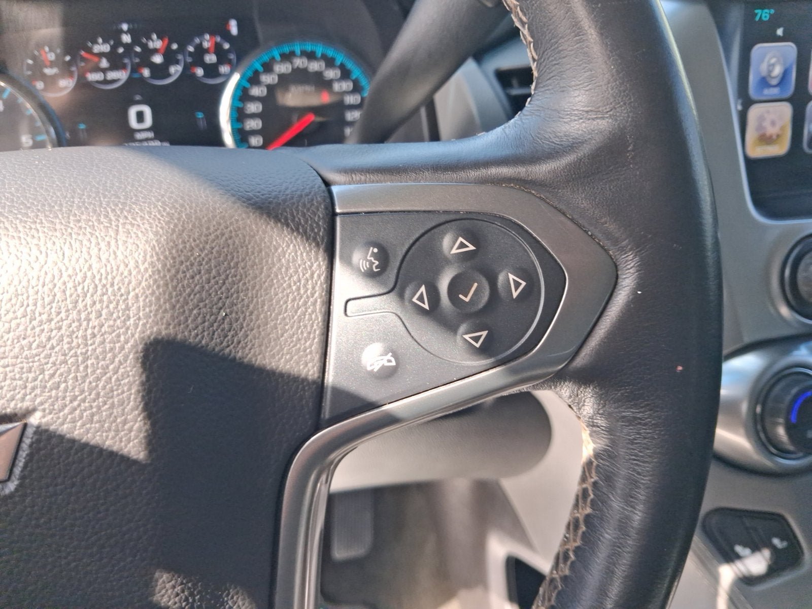 Used 2017 Chevrolet Suburban LT AWD/4WD image 20