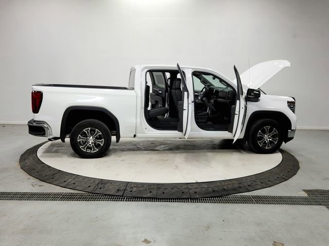 Used 2024 GMC Sierra 1500 SLT image 16