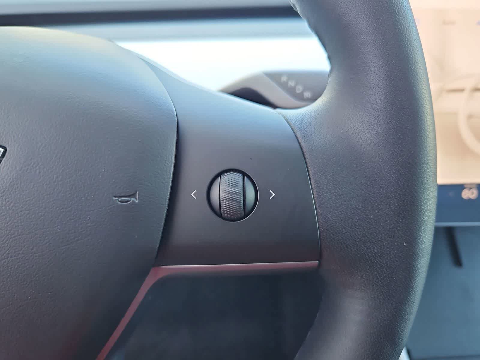 Used 2020 Tesla Model 3 Standard Range image 26