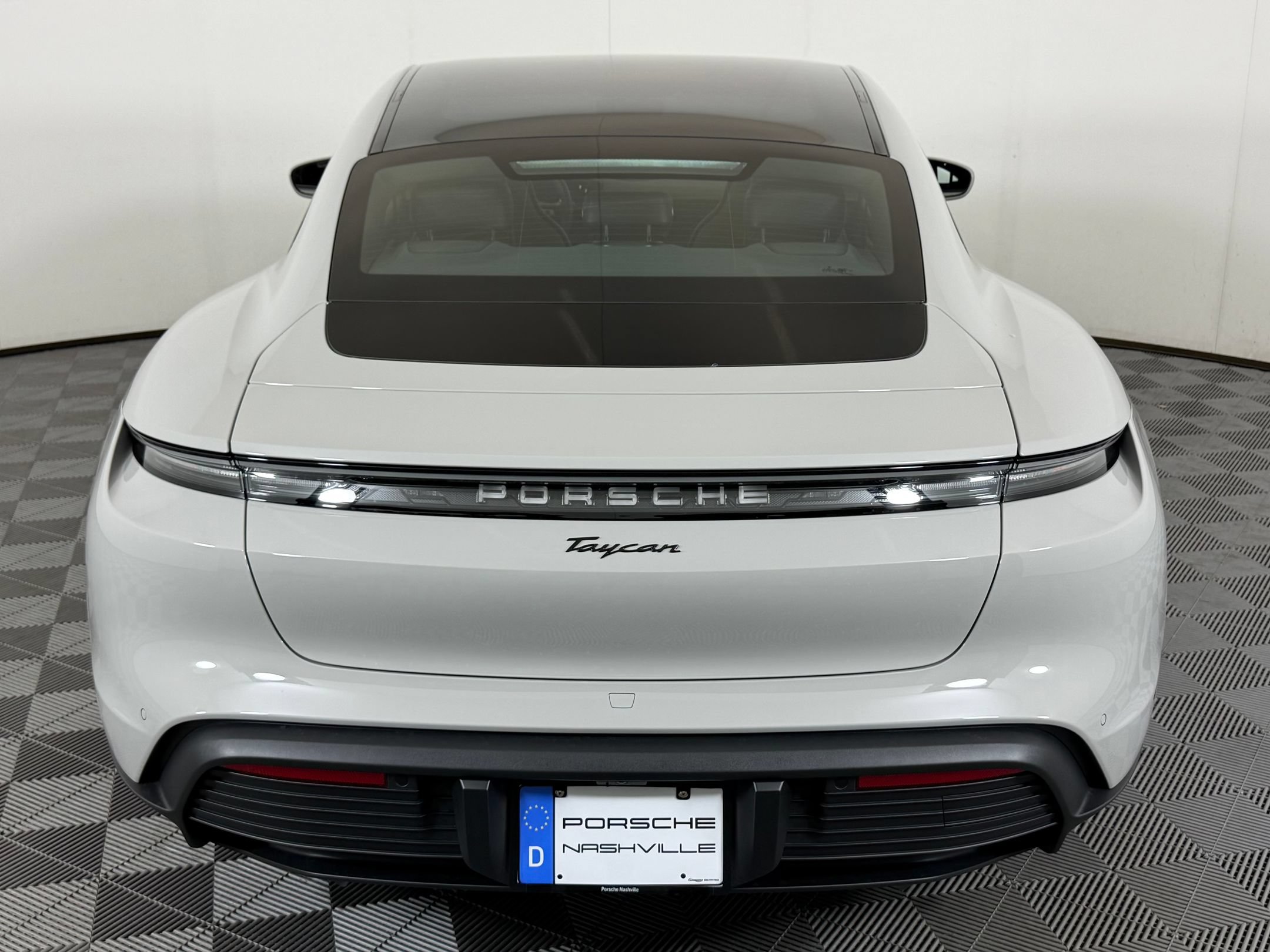 Certified 2026 Porsche Taycan RWD image 32