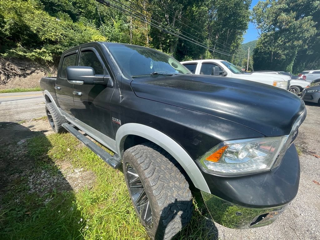 Used 2015 RAM 1500 Laramie AWD/4WD image 3