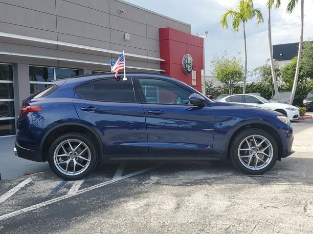 Used 2018 Alfa Romeo Stelvio Ti Sport image 8