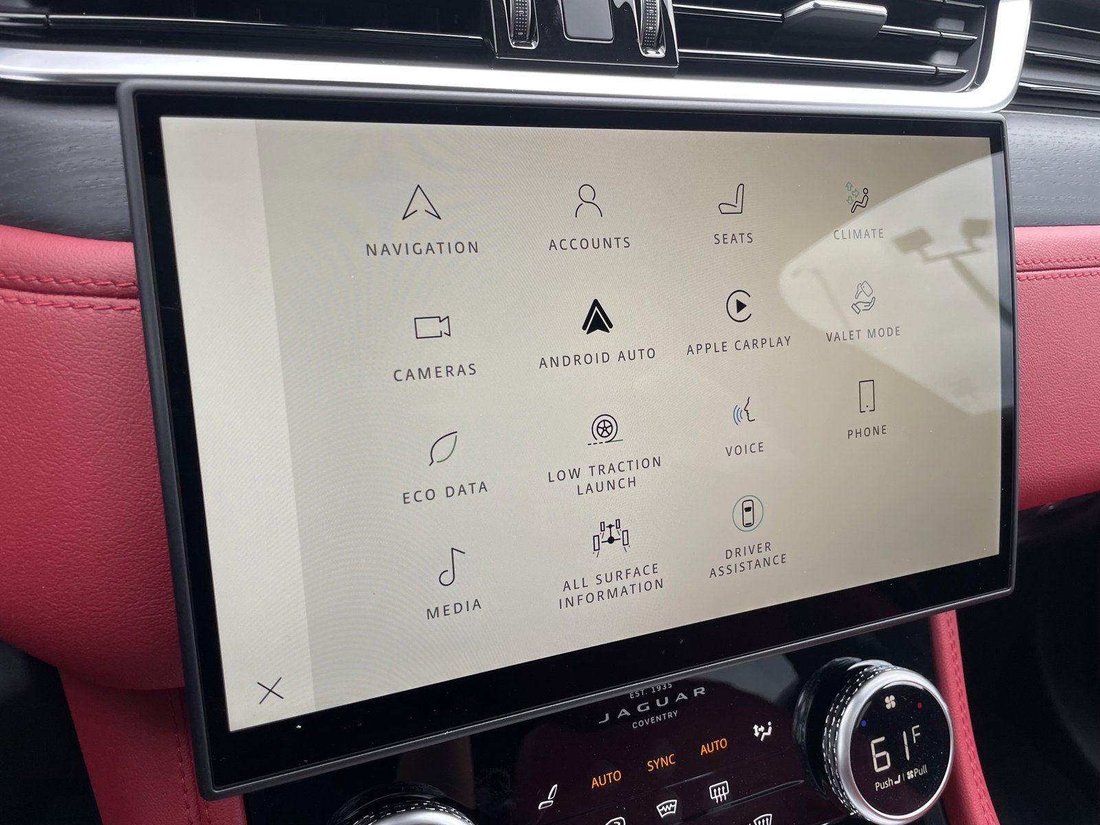 New 2025 Jaguar F-PACE R-Dynamic S image 23