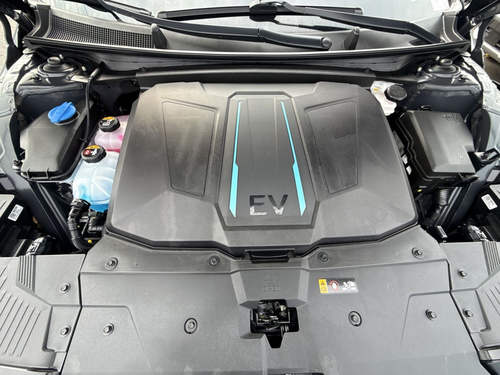Certified 2024 Hyundai Ioniq 5 SEL RWD image 28