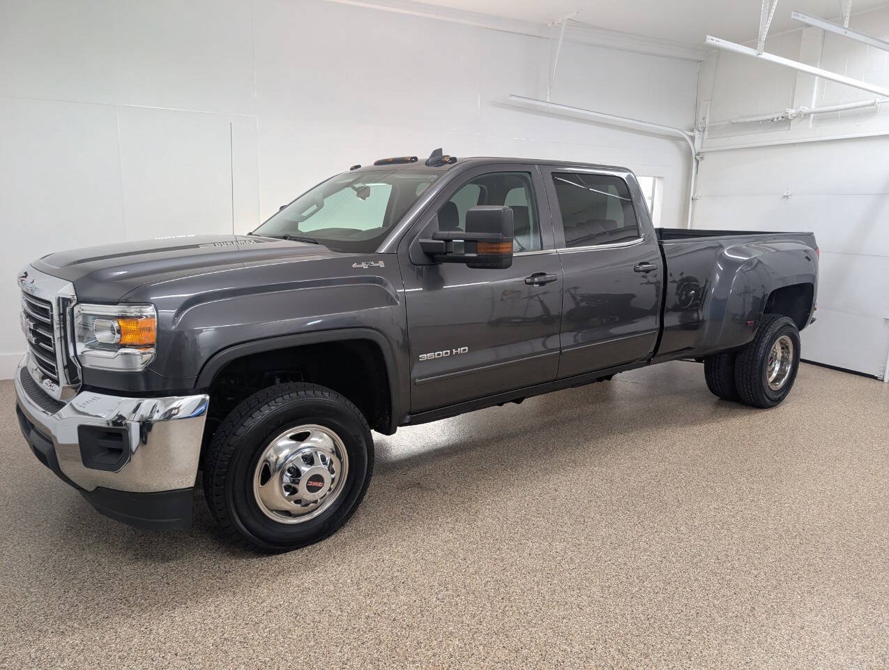 Used 2015 GMC Sierra 3500 SLE AWD/4WD image 1