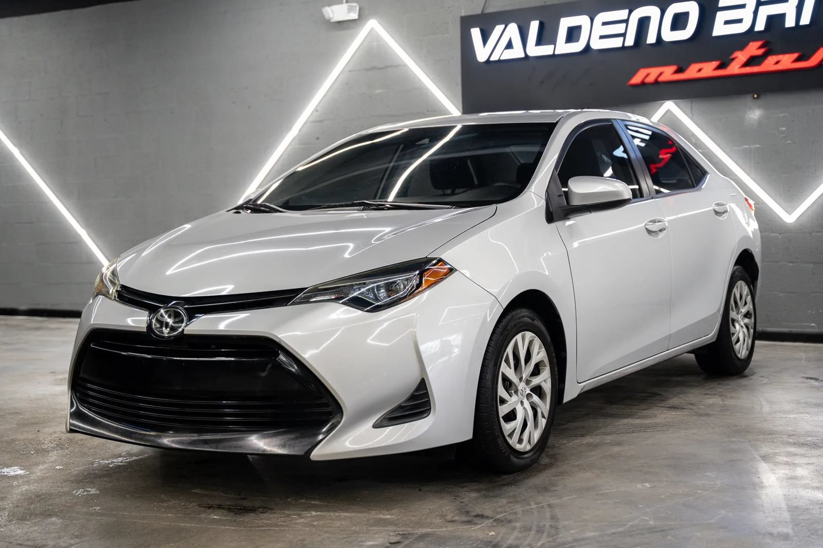 Used 2019 Toyota Corolla LE FWD image 8
