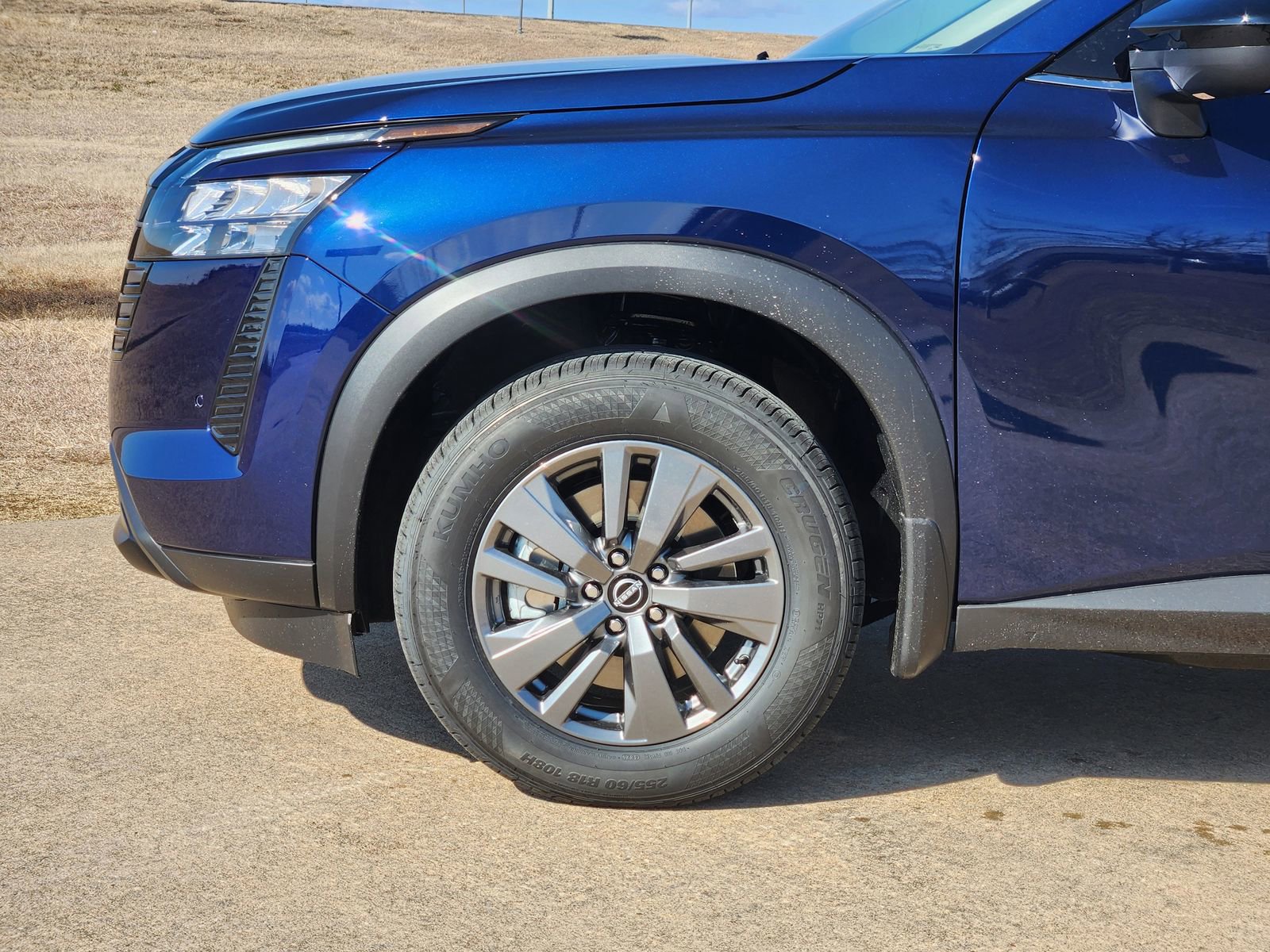 New 2026 Nissan Pathfinder SV image 10