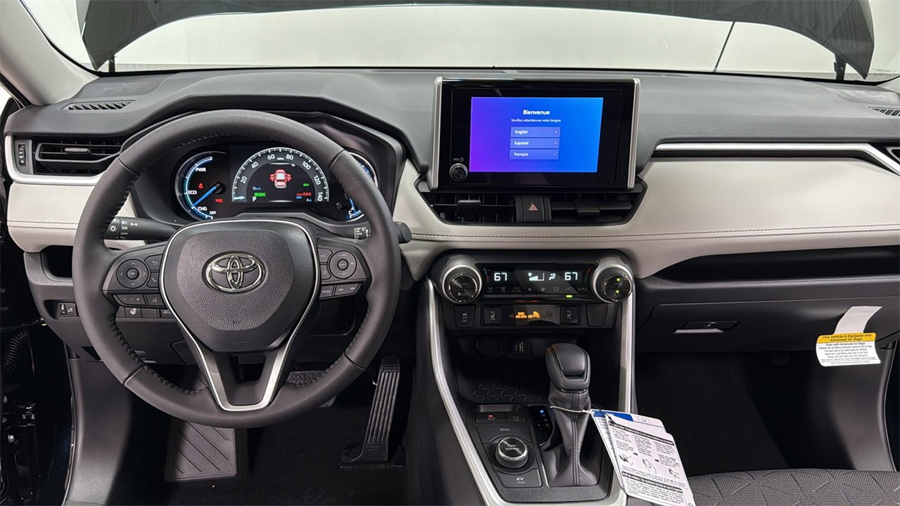 New 2025 Toyota RAV4 XLE image 9