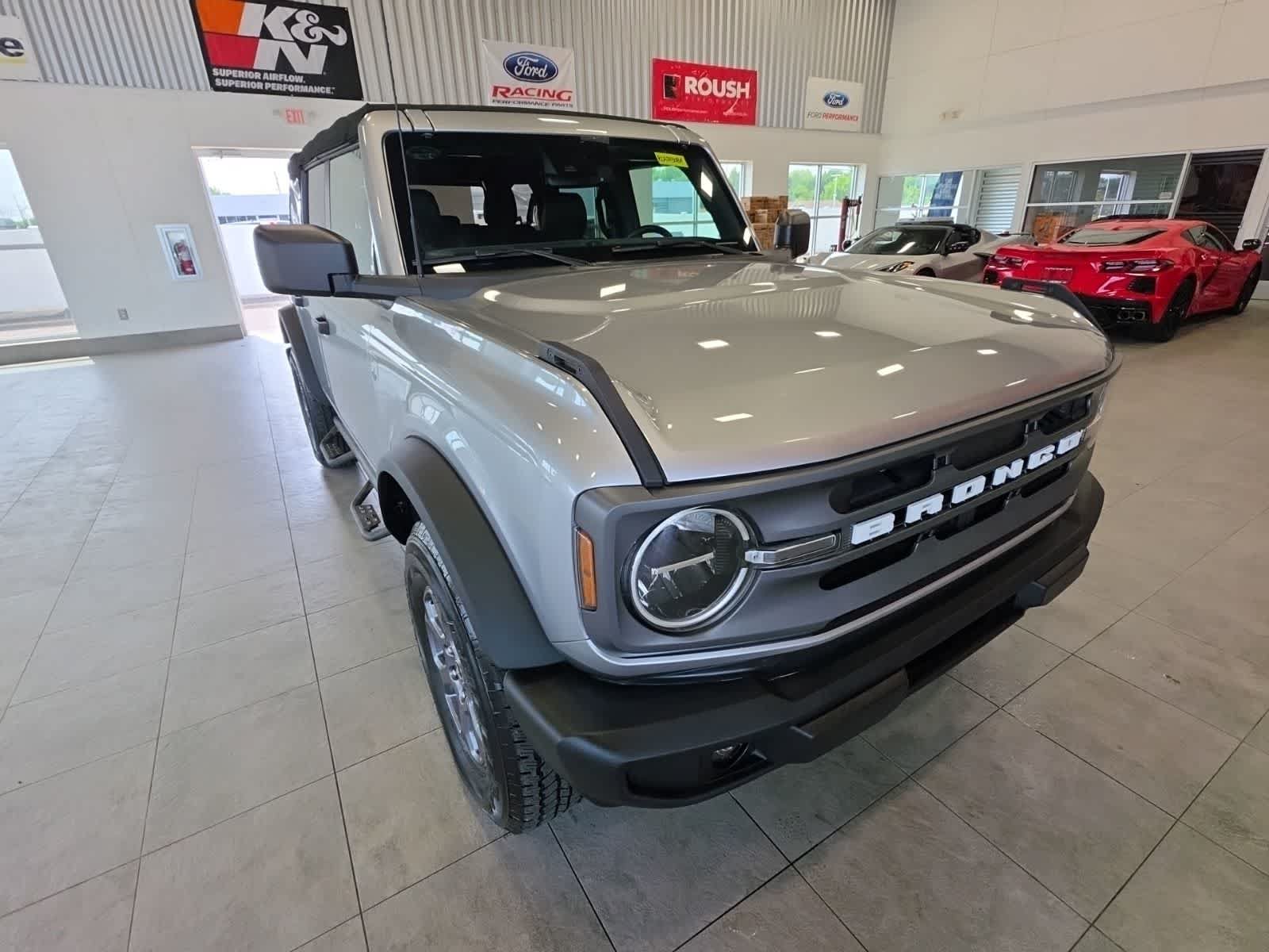 Used 2024 Ford Bronco Big Bend AWD/4WD image 4